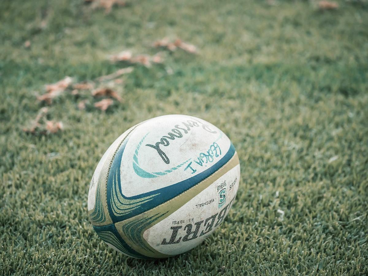 FARRELL NOMME UNE ÉQUIPE BIEN&nbsp;CAPÉE